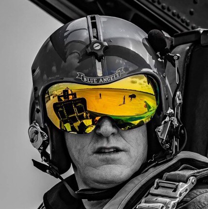 🇺🇸 Military Pilot (Retired) | A mixture of aviation, patriotism, humor, awesomeness and my opinion | @bremontmilitary ...