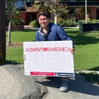 God is great, beer is good, and people are crazy. President of Turning Point USA at Cal State Long Beach 🇺🇸