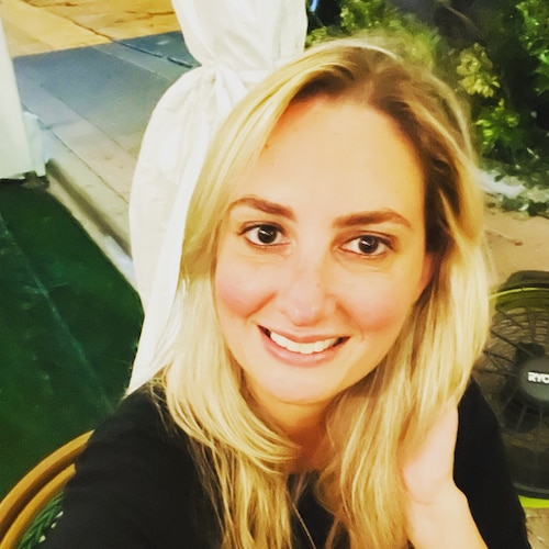 I’m the opposite of important, but my Manz & besties are THE ONES TO KNOW.