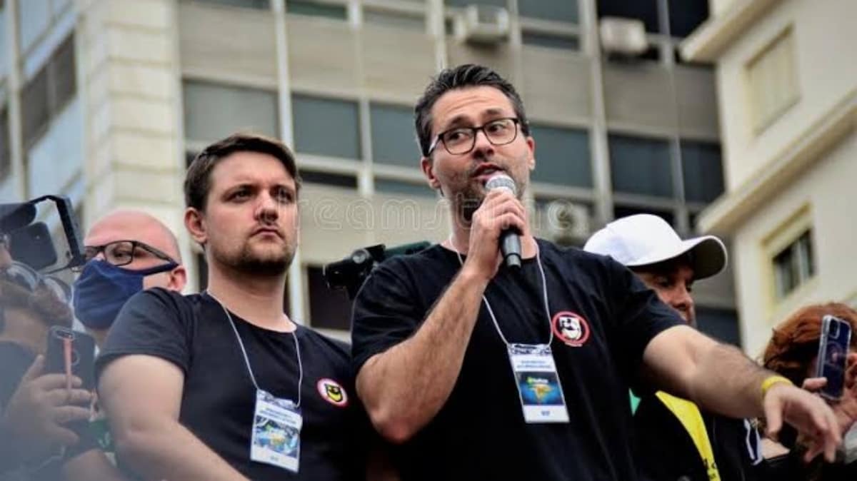 Humorists Paulo Souza and Bismark Fugazza left Brazil to avoid being arrested by Supreme Court Justi...