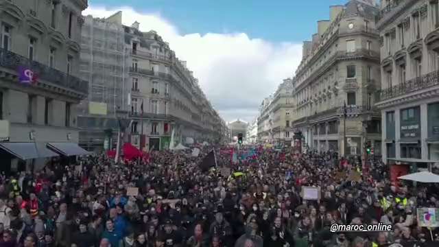 💥💥💥
Paris, France🇫🇷.
Hundreds of thousands of people continue to protest against Dictator Macro...