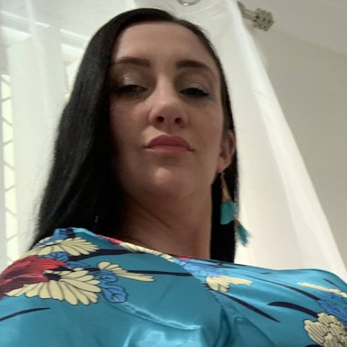 I will like to meet with new friends and shear some experience together thanks