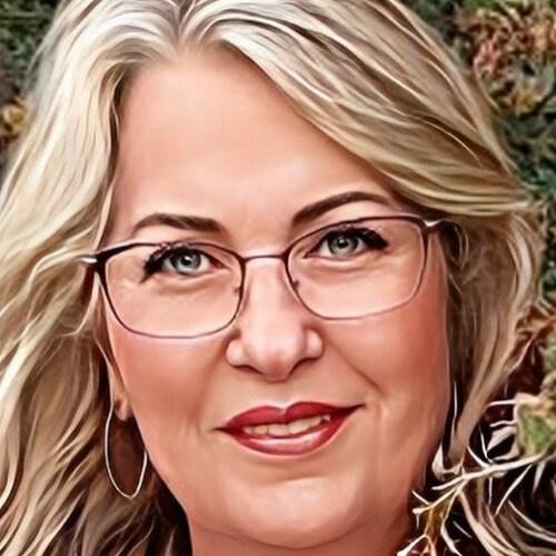 Conservative Christian wife, mother, grandmother 
Republican Precinct Committeewoman    
American Patriot 
We the People...