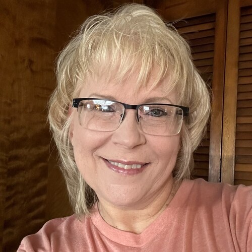 Christian 💖✝️💖, Wife, Mom & Nana!! Mixed Media Artist and a HUGE SUPPORTER of                    🇺🇸#PresidentDonaldJ...