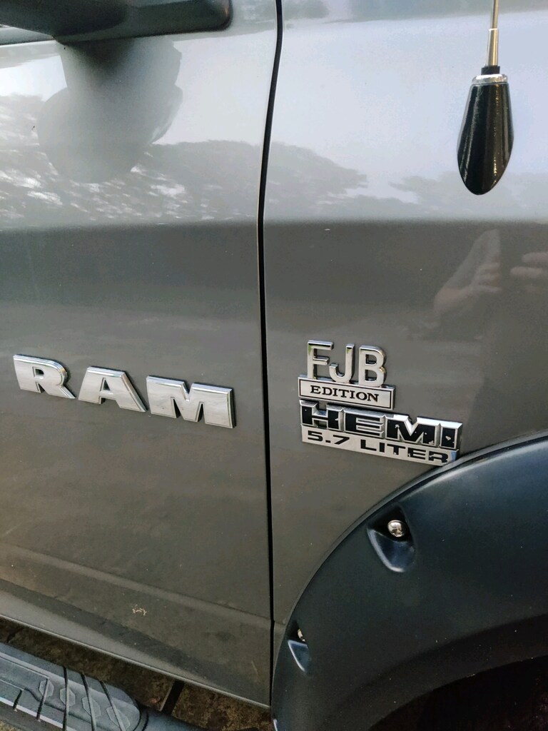 Nothing wrong with a person's ride making a statement! In case my opinions aren't clear.... 🖕🏻F🖕🏻J🖕🏻B🖕🏻