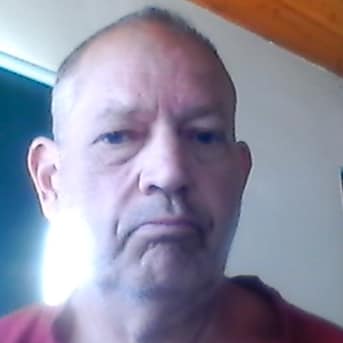 Ex Canadian Infantry Officer, Redneck Albertan, Pureblood, No DMs, MAGA, Trump is da Man