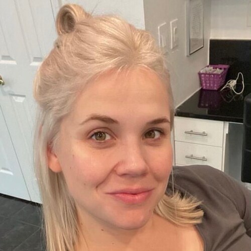 Mom.Conservative. Mixes Laughter with Learning and Life.
2nd Gr Teacher 
Seesaw Ambassador
Opinions are my own!