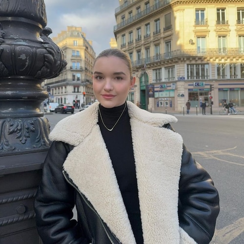 Digital Creator
Daily fashion content & lifestyle stories
Garman living in Paris
📩cecimoessle8@gmail.com