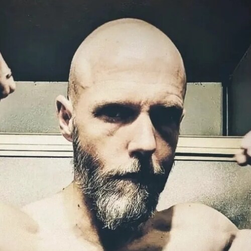 I coach men to drop their vices and regain control of their lives through fitness.
Click the link to schedule a free con...