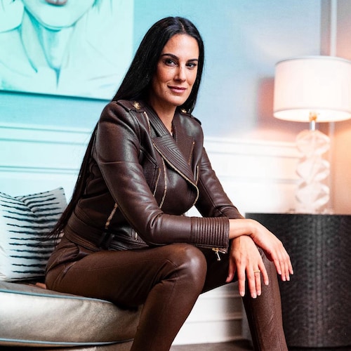 Emmy-Nominated, Board-Certified Plastic Surgeon on Netflix. Proud 🇺🇸 and ✡️
IG @drsheilanazarian