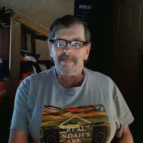 I'm A Former U.S. Army/ Ky. National Guard Soldier, and Photographer. 1978-85 I'm A Loving, Caring, Compassionate Man. W...