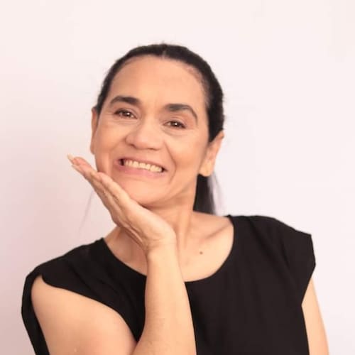 Atriz. Agenciado por @agenciacintraoficial.  Artista multidisciplinar. Acredito em Deus, pátria e família.Amo meu país.