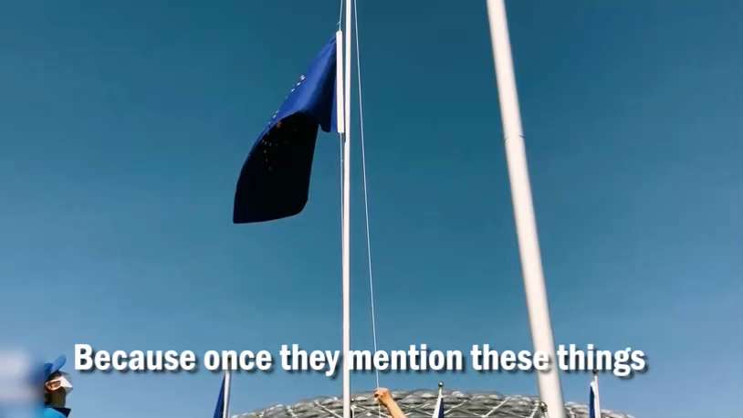 《凤凰卫视》

起底凤凰卫视攻击郭文贵先生的节目（2）
Exposing the program by Phoenix TV that attacks Miles Guo (2)

#凤凰卫视 #钱峰...