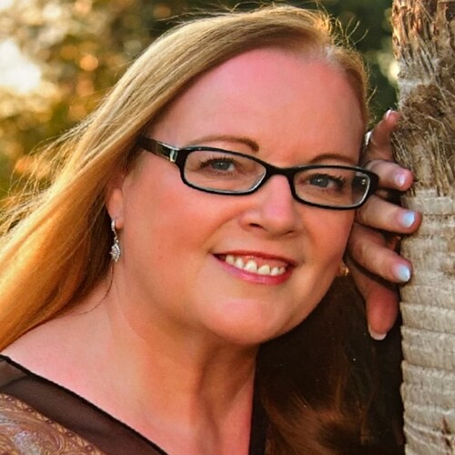 Happily Married mother of 5 children , 2 stepchildren and 10 grandchildren and I know my own mind.