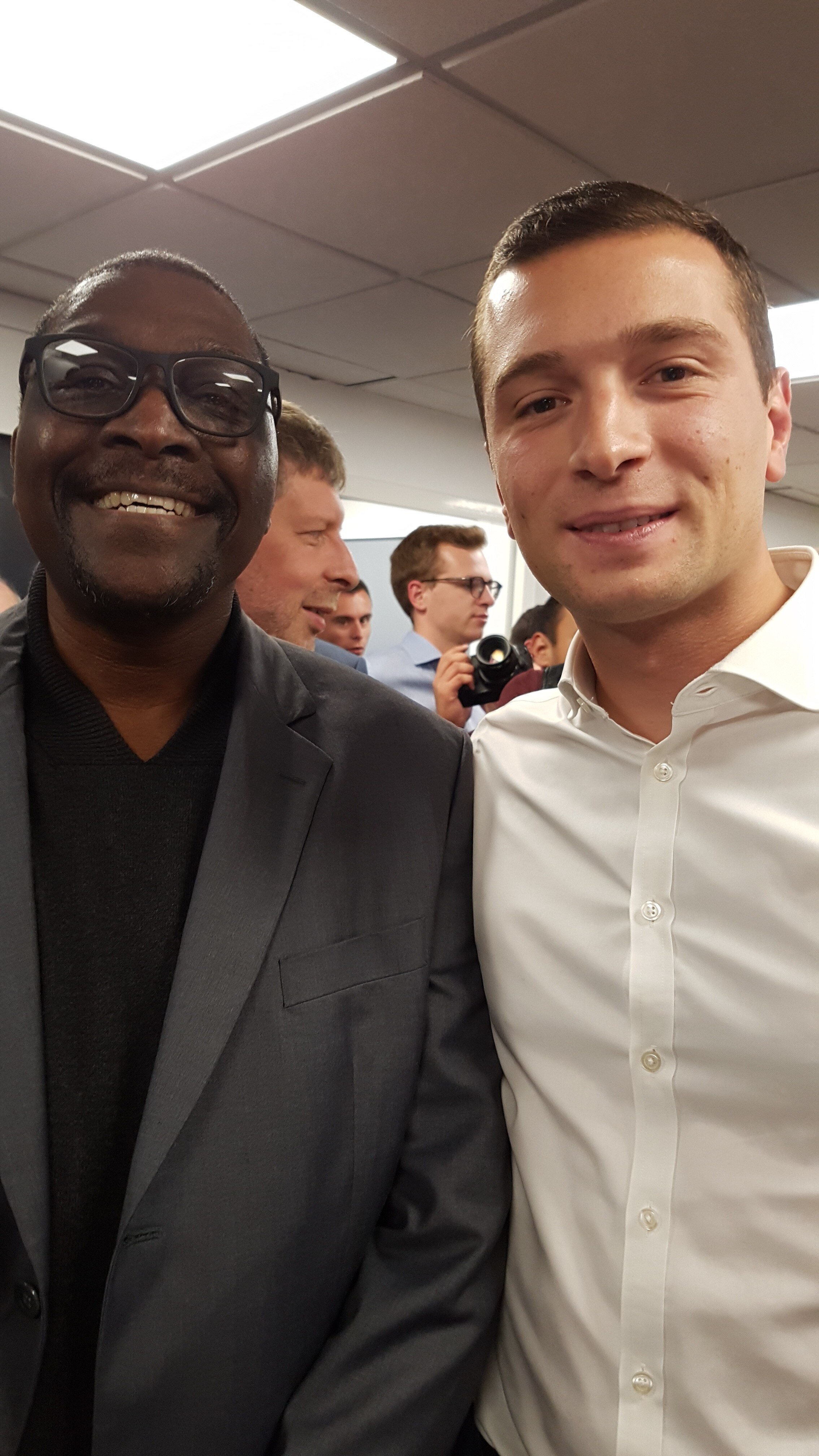 Une élection n’est JAMAIS jouée d’avance. Dimanche 9 juin allez voter ! 

Pour moi c'est #Bardella é...