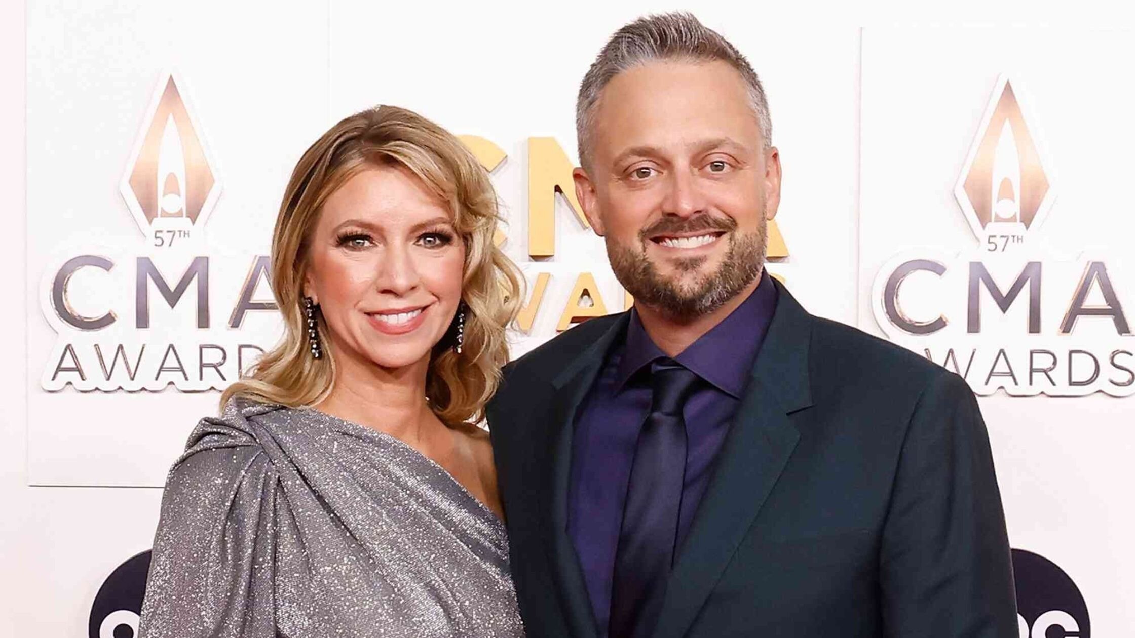 Nate Bargatze Wife: The Inspiring Life and Support of Laura Bargatze

Laura Bargatze, the wife of ac...