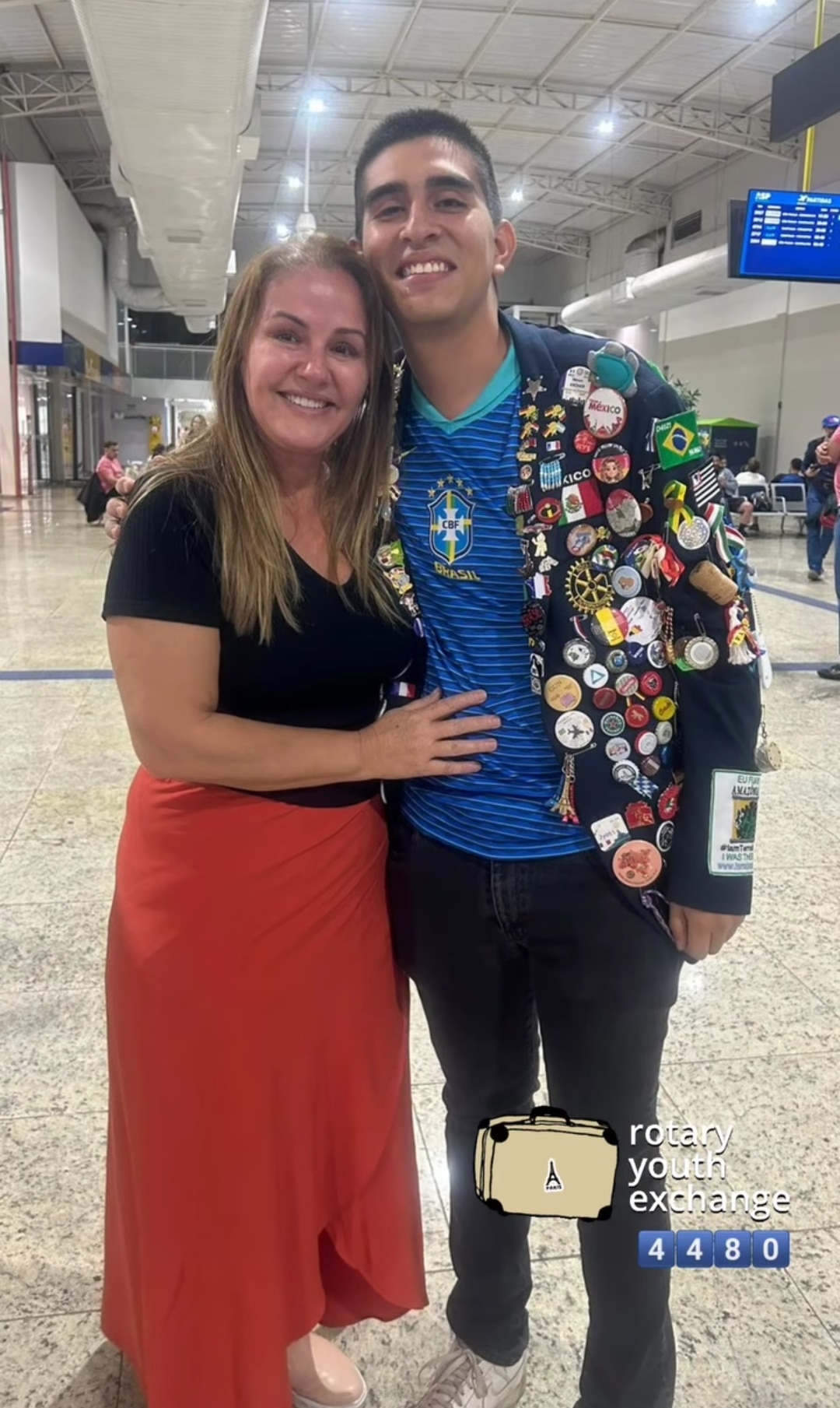 Texto do YEP4480:

No chegadas e partidas do nosso intercâmbio tivemos o retorno do nosso querido me...