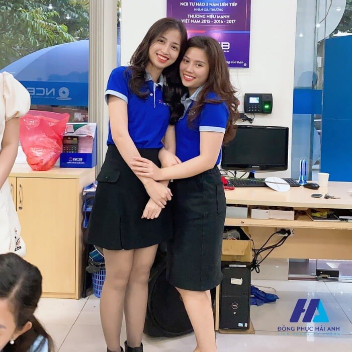 Đồng Phục NCB - Thiết Kế Độc Quyền, Thể Hiện Cá Tính Doanh Nghiệp
Trong bối cảnh cạnh tranh khốc liệt của thị trường hiện đại, việc xây dựng và duy trì một hình ảnh thương hiệu mạnh mẽ là yếu tố sống còn đối với mọi doanh nghiệp. Đồng phục, không chỉ đơn thuần là trang phục công sở, mà còn là một công cụ truyền thông hiệu quả, góp phần thể hiện bản sắc và giá trị cốt lõi của doanh nghiệp. Nắm bắt được xu thế này, NCB đã không ngừng nỗ lực để mang đến những thiết kế đồng phục độc đáo, chất lượng và chuyên nghiệp, đáp ứng mọi nhu cầu của khách hàng.
Cụ thể: https://thoitranghaianh.com/dong-phuc-ngan-hang-ncb/
#dongphucncb #dongphuccongty #thoitranghaianh #aodongphuccongty
