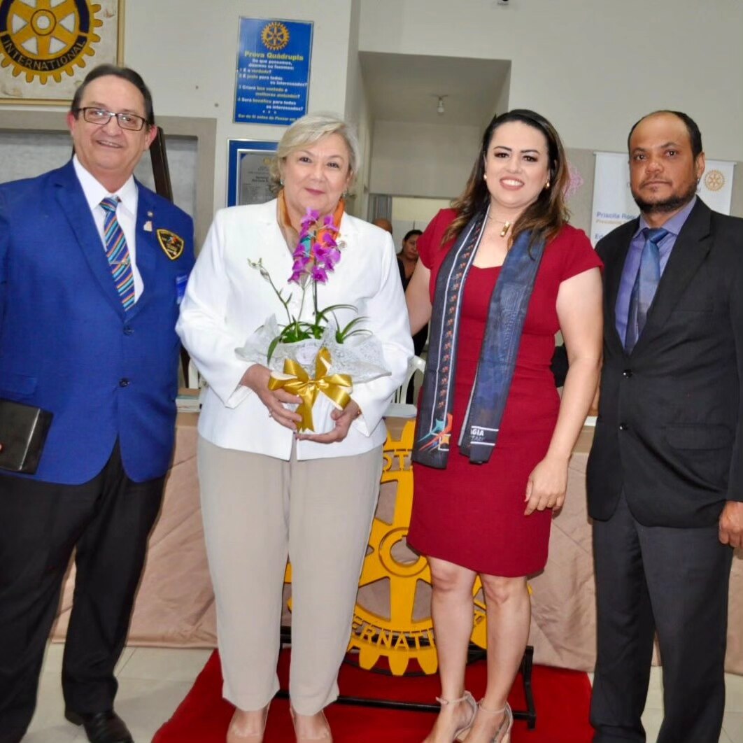 Noite de Festiva no Rotary Club de Monte Aprazível sob a Presidência de Priscila Mafetone. 
Iniciand...