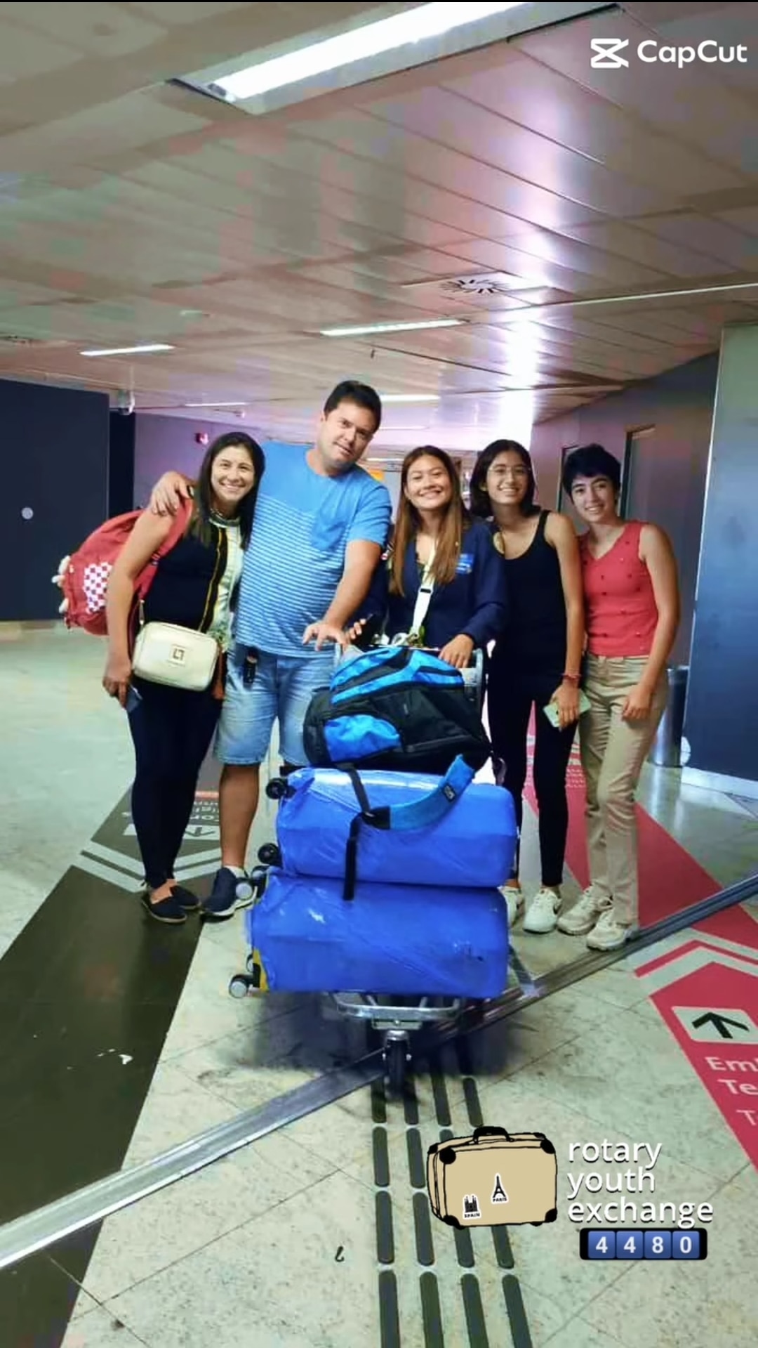 Texto do YEP4480:

Mais um chegadas e partidas, agora com a chegadas da nossa querida mexicana Carla...