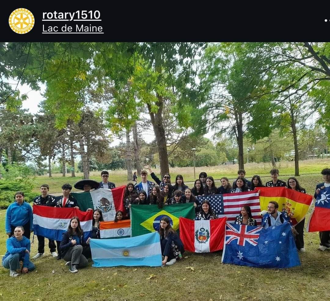 Texto do Rotary Club de São José do Rio Preto - Novas Gerações:

Nosso intercambista "outboud" Antôn...