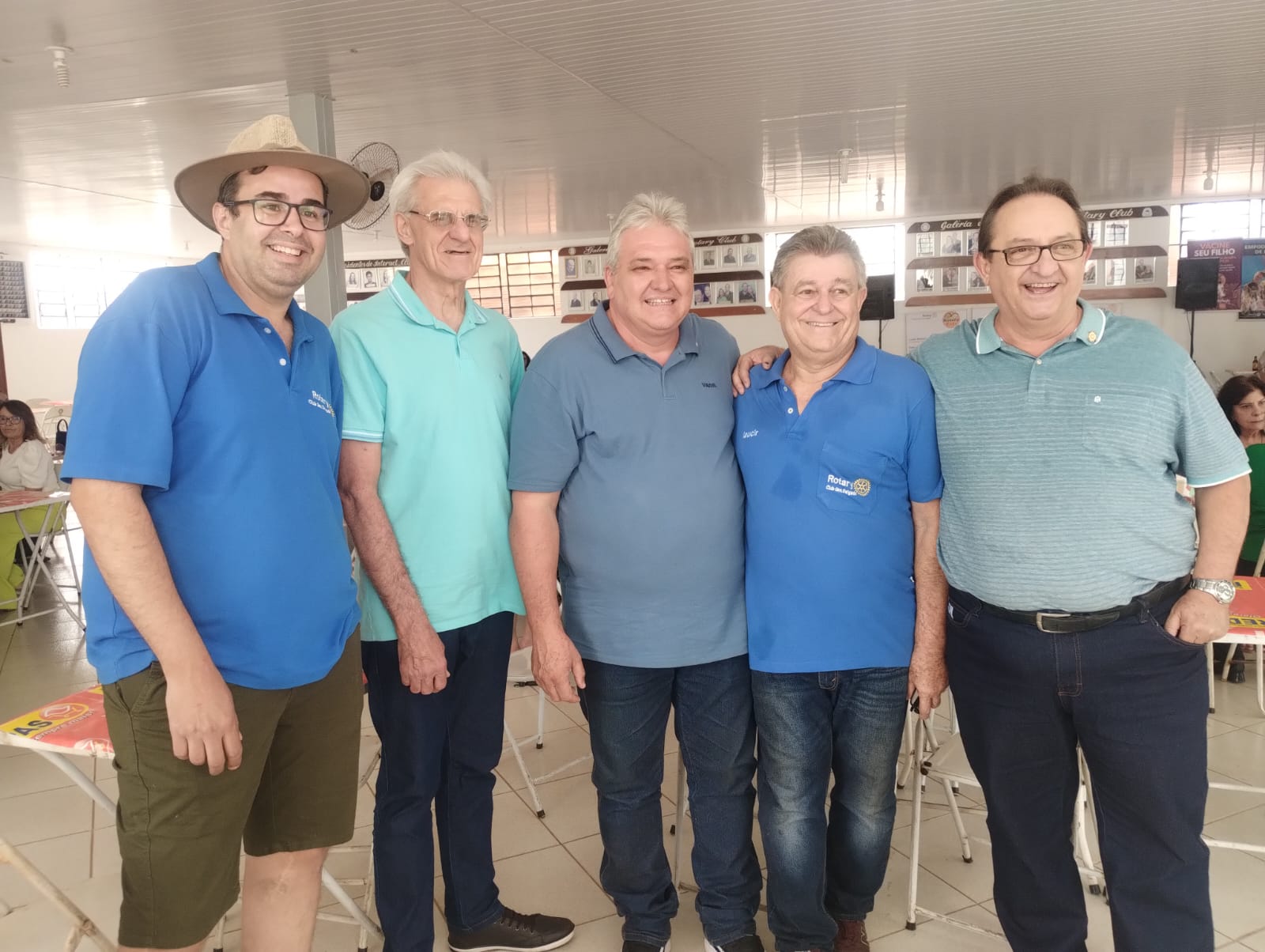 Texto do Gov. Eder Bocchini:

Neste final de semana, eu e minha esposa Nelly fomos para General Salg...