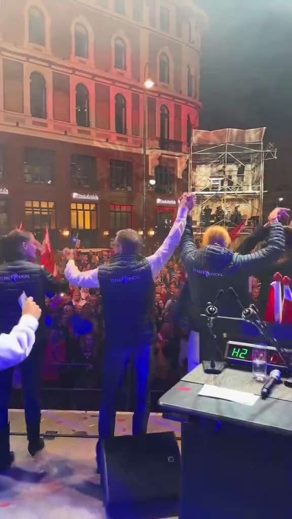 "Far right" Freedom Party win in Austria


https://www.reuters.com/world/europe/austria-holds-tight-...