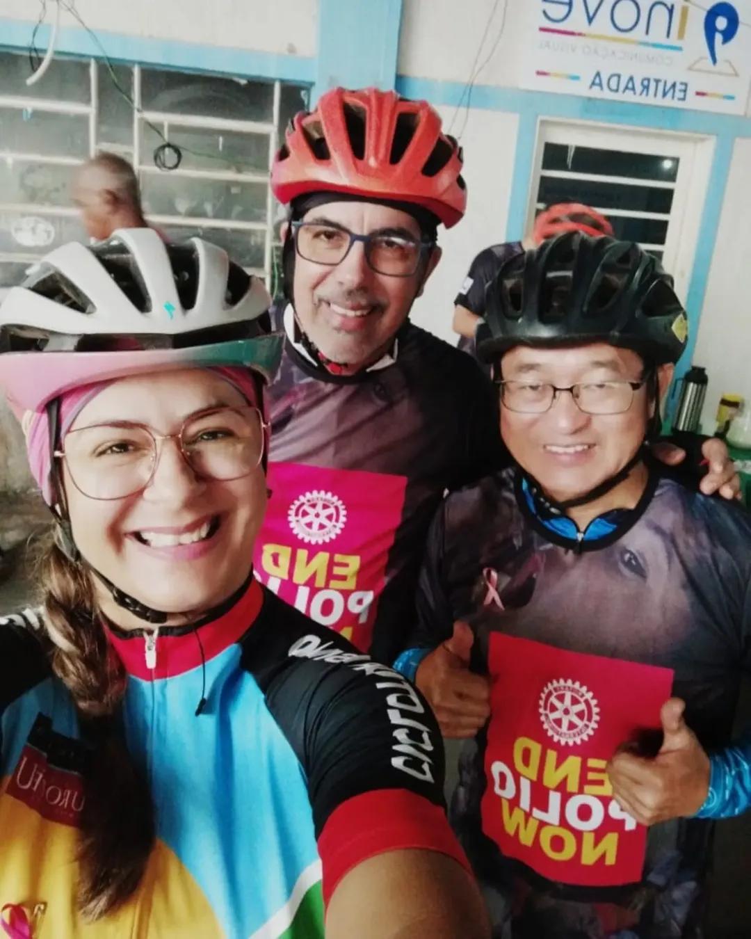 No dia 20 de outubro de 2024 o companheiro Nelsinho Narumia do Rotary Club de Santa Fé do Sul com su...