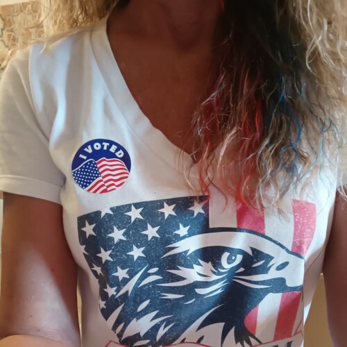 Weather Nerd. Storm Chaser. Red Blooded, God Loving American. Mom. Pokni. Sister. Aunt. Friend. Choctaw Proud.  
Wrongly suspended & labeled by Elon's Twitter