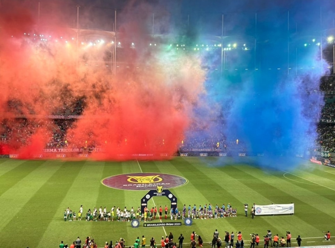 Texto do Rotary Imagem Pública Br:

Na noite de quarta 20/11, durante o jogo Bahia x Palmeiras, pela...