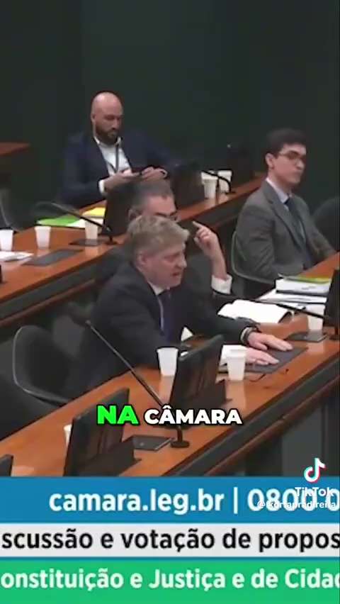 👀👀👀
PRESTA BEM ATENÇÃO:

"Muitos #juízes estão usando da toga para beneficiar o #crime organizado...