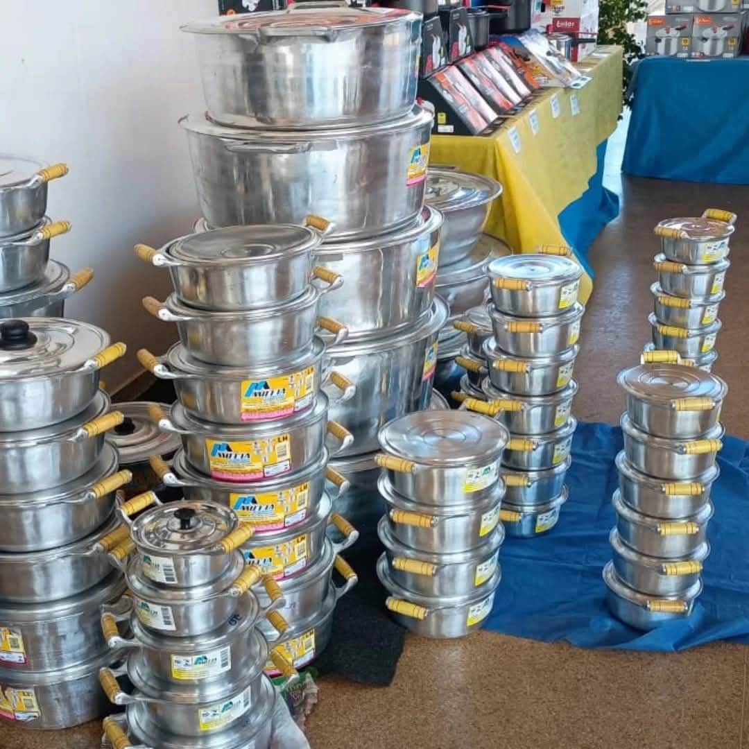 Texto do Rotary Club de Barretos:

É hoje e vai até sábado! 

1º Mega Feirão do Alumínio em prol do ...