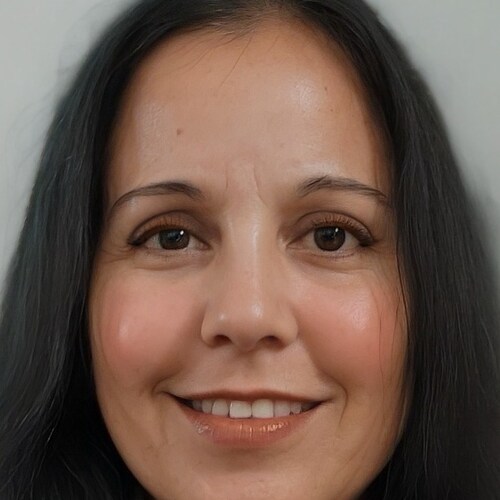 Latina, Christian, constitutional conservative, Bannon's War Room Posse, MAGA patriot, social worker 28 years.  Now, National Economic Populist.  Please No DM.