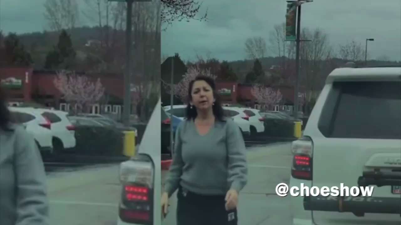 
             DUMBASS ALERT....
...Kamalia Enzler is the dumbass below.
Issaquah, WA cops say the 55 year old woman is facing charges for Malicious Mischief in the Third Degree for her role in the Tesla keying incident that has now gone viral. She wants to make a statement, so I say:
          👀MAKE THE BITCH FAMOUS👀
