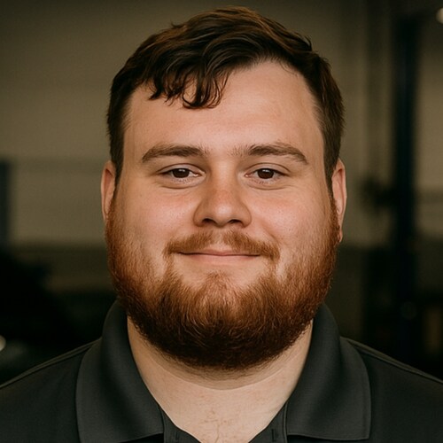 I am a founder of Paa Motor, an experienced auto technician dedicated to helping drivers with car maintenance, repairs, ...