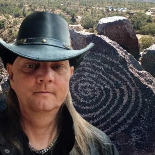 Hi my name is Jeff. I'm a ufologists living in Tucson Arizona.  Iv been on The UFO Hunters show on the history channel a...