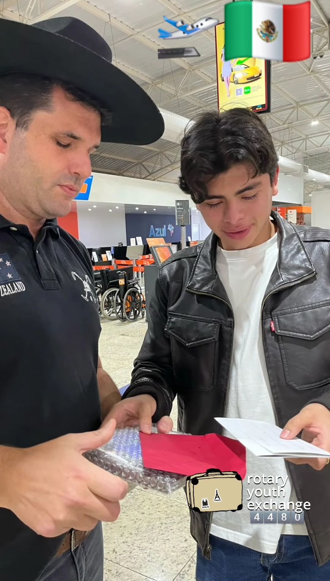 Texto do YEP4480:

Nosso chegadas e partidas de hj é o retorno do nosso querido Gael, que realizou s...