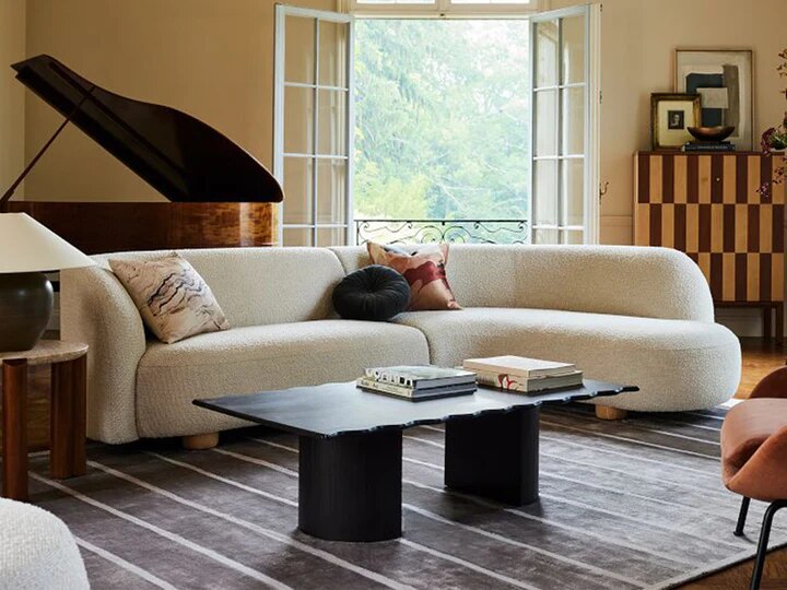 Modern Living Room Furniture – Cozy Curved Sofa & Minimalist Wooden Decor | TimberTales

Elevate you...
