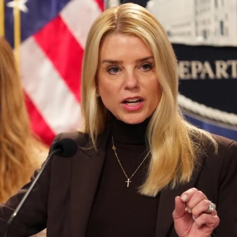 Just Saying!🤔😎BREAKING: Whistleblower tells FBI Director Patel that top judges were bribed using migrant trafficking funds — bombshell evidence handed to