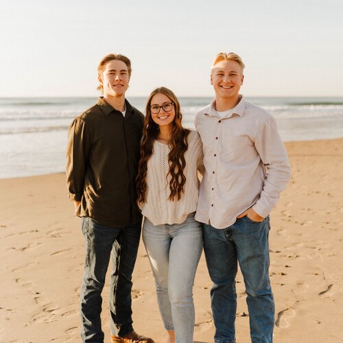 Christian wife (married to a Marine Vet), Mother, and Grandma (Momo)
MAGA 🇺🇸🇺🇸🇺🇸
All posts and replies are for ent...