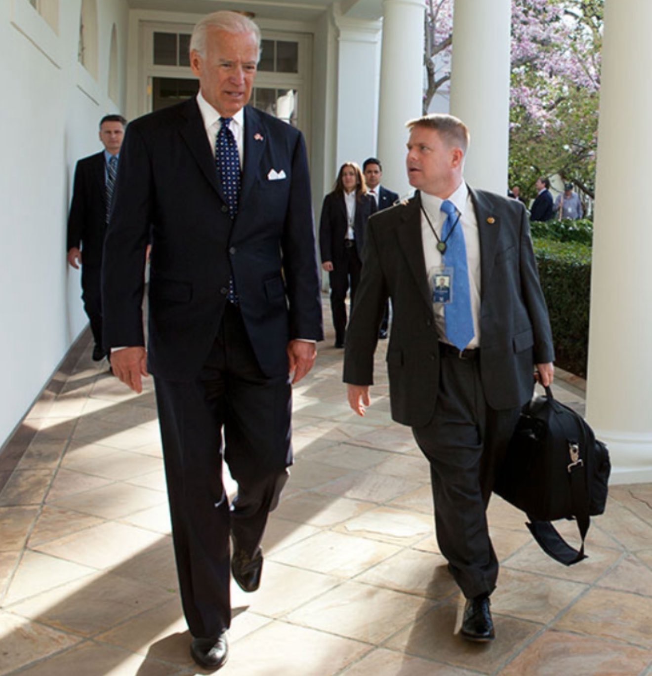 This is Joe Biden White House Physician Kevin O’Connor.

Speaker Johnson immediately subpoena him. 
...