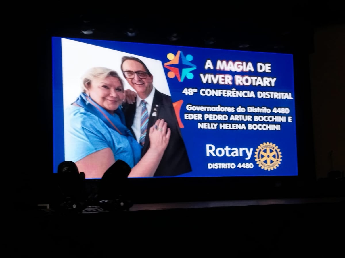 A noite de 23 de maio foi marcada pela abertura da 48ª Conferência Distrital "A Magia de Viver Rotar...