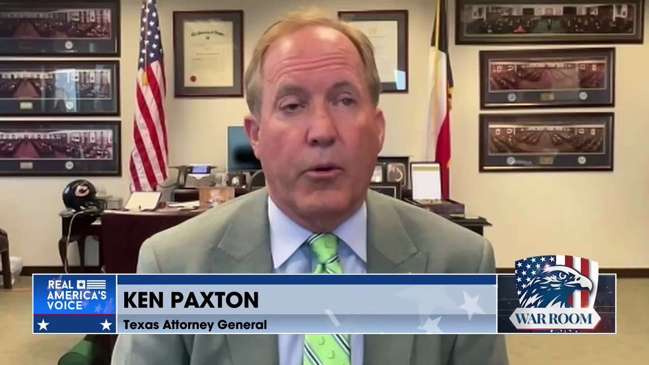 AG Ken Paxton Escorted Off Of House Floor By Fake Texas Republicans 
@KenPaxtonTX 
