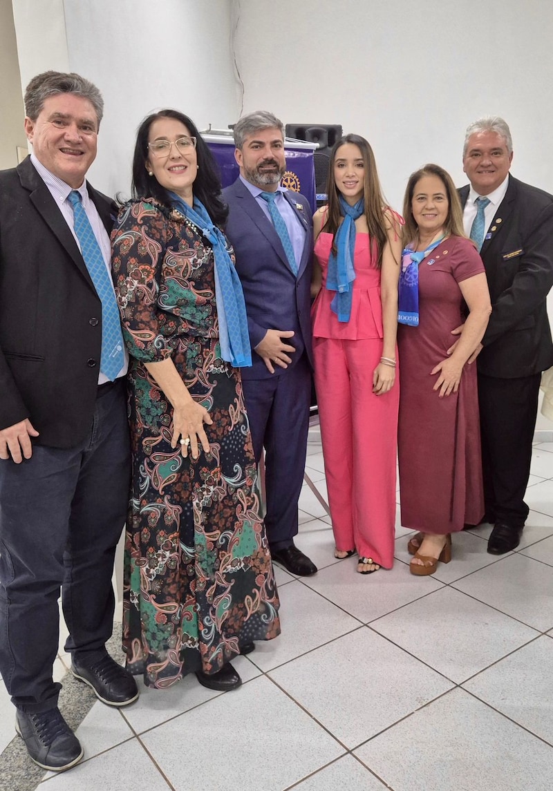 Texto do casal Gov. Lelo e Cláudia Maset:

Presença Marcante em Olímpia!

O Casal Gov. do Distrito 4...