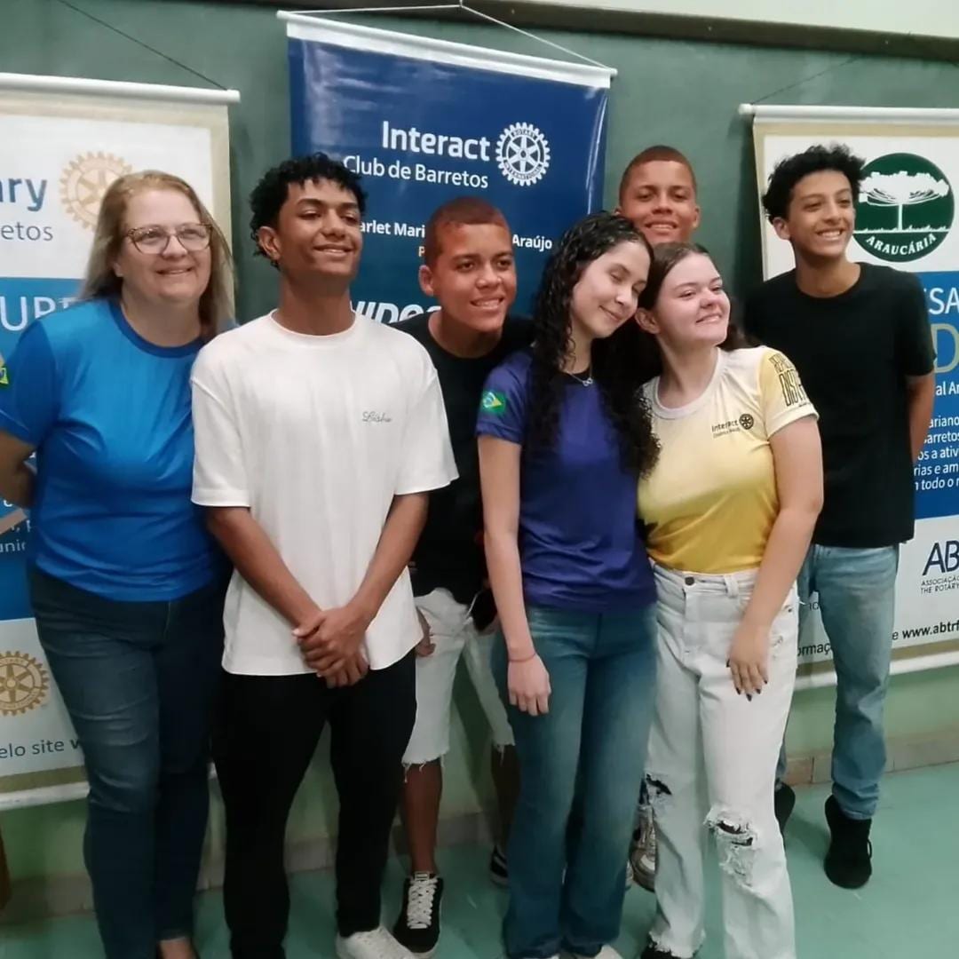Primeira Reunião do Interact Club de Barretos sob o comando da Pres. Scarlet de Araújo! Todos engaja...