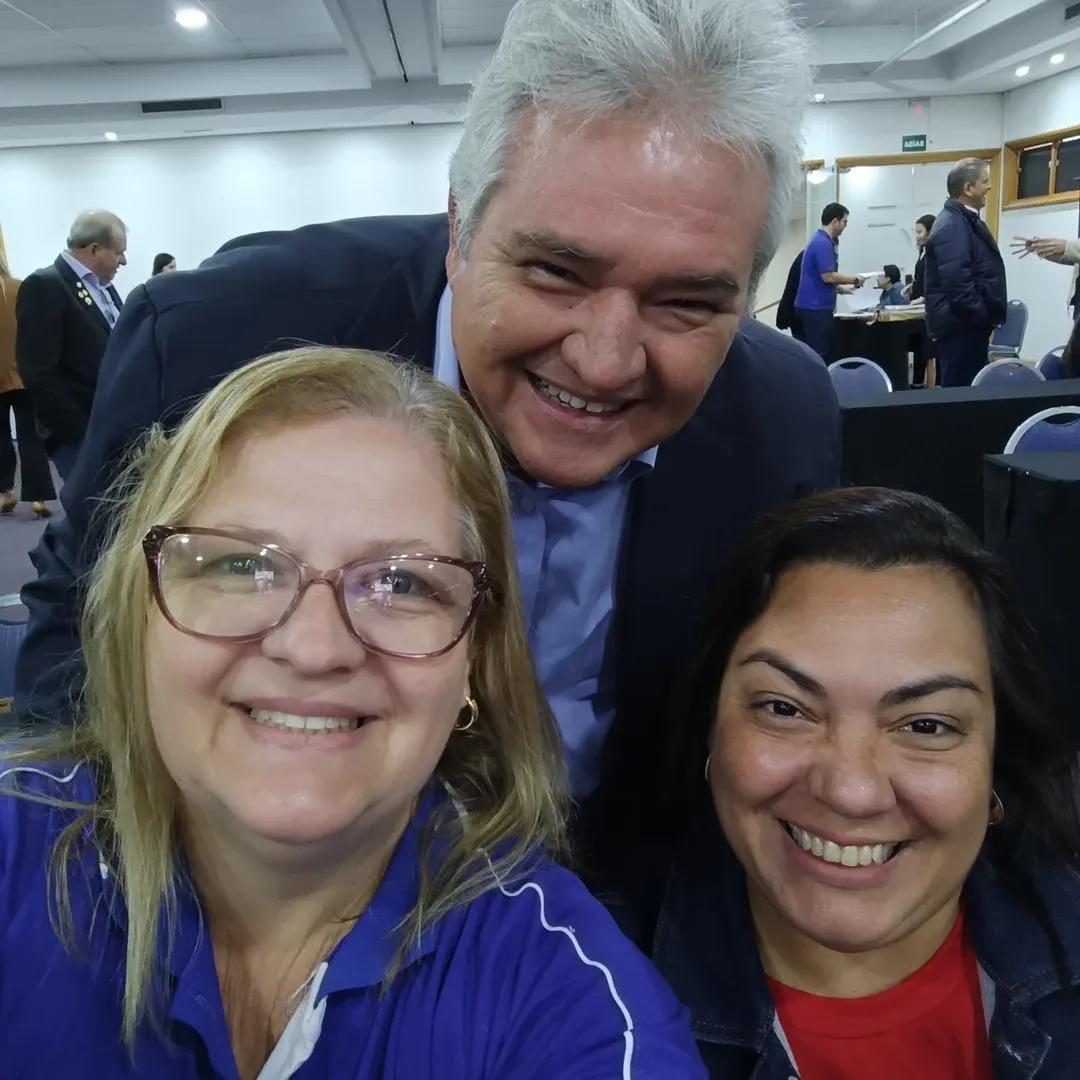 O Rotary Club de Barretos participa do Treinamento sobre Intercâmbio de Jovens do Rotary! O programa...