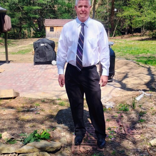 Just a conservative stuck in California.