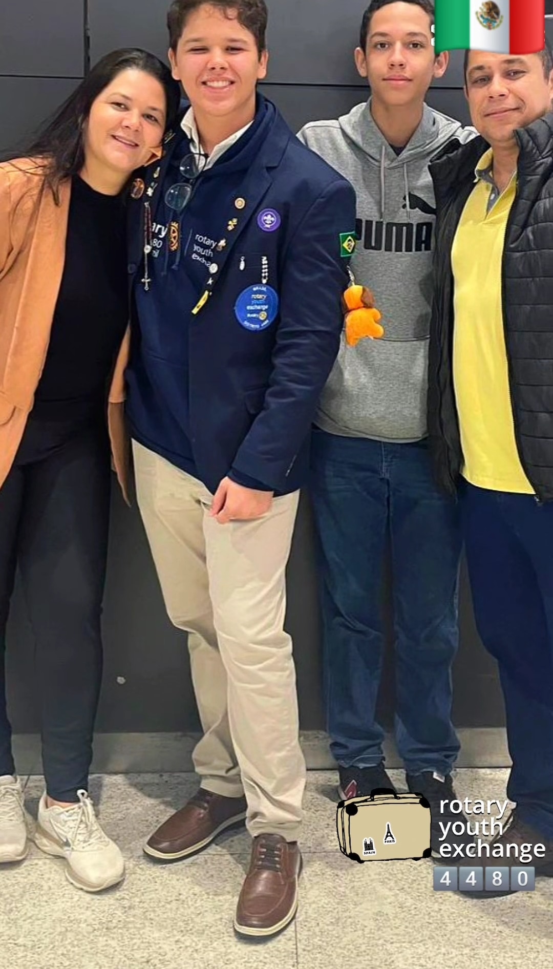 Texto do YEP4480

Nosso chegadas e partidas hoje é o embarque do nosso querido Davi, partindo da nos...