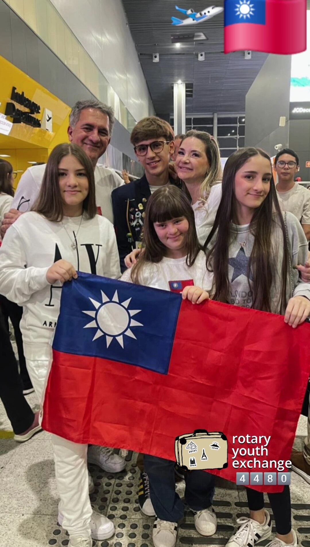 Texto do YEP4480

Nosso chegadas e partidas de hoje é com a turma indo para a Ásia. Com o embarque d...