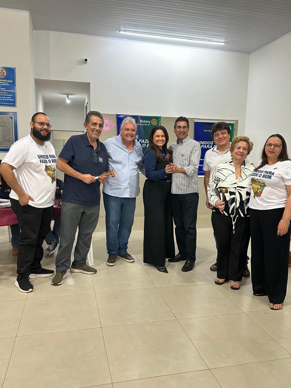 Texto do Gov. Lelo Master

O Rotary club de Monte Aprazível fez uma reunião muito diferente. Tivemos...